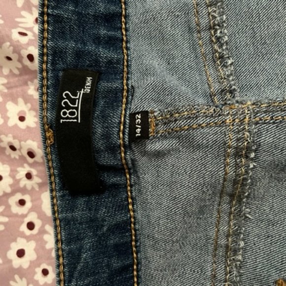 NWOT 1822 Denim Cuffed Skinny Jean! - Picture 5 of 5